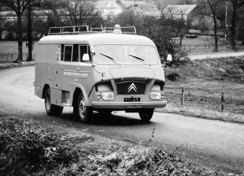 camion_type_350_1967_-_16.410_-_0.jpg