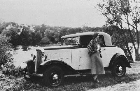 rosalie_8cv_2_places_faux_cabriolet_1933.jpg